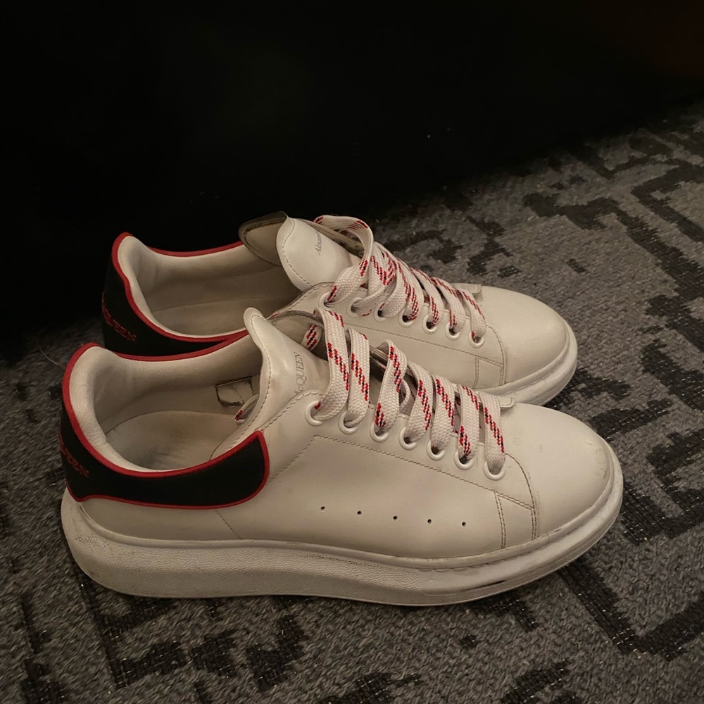 Alexander McQueen oversized sneaker